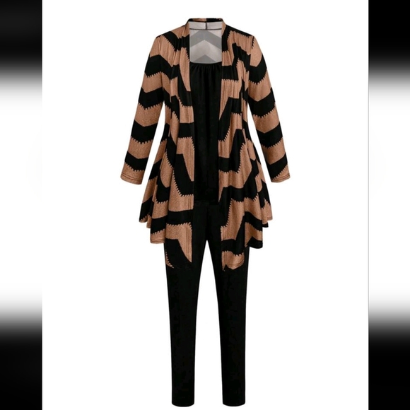 Plus size 2 piece outfit - Picture 1 of 3